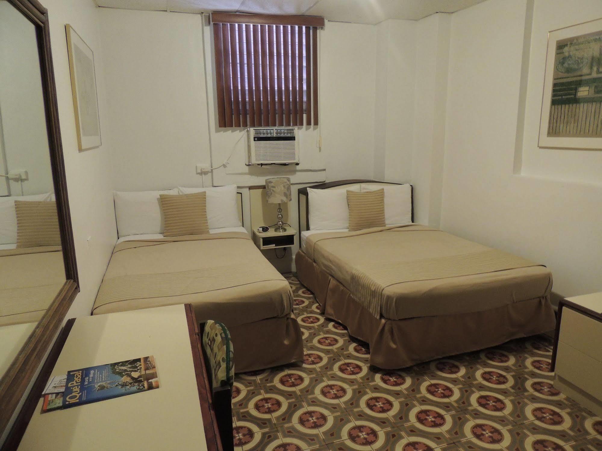 Hotel Colonial มายาเกซ ภายนอก รูปภาพ
